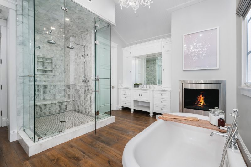 Elegant Tub Area